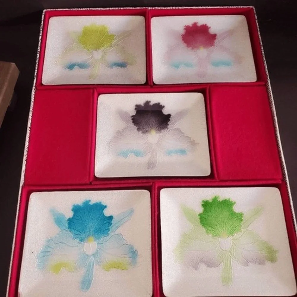 HISHIRO Japanese Cloisonne Sushi Dishes Set 5 Floral Enamel Plates Boxed